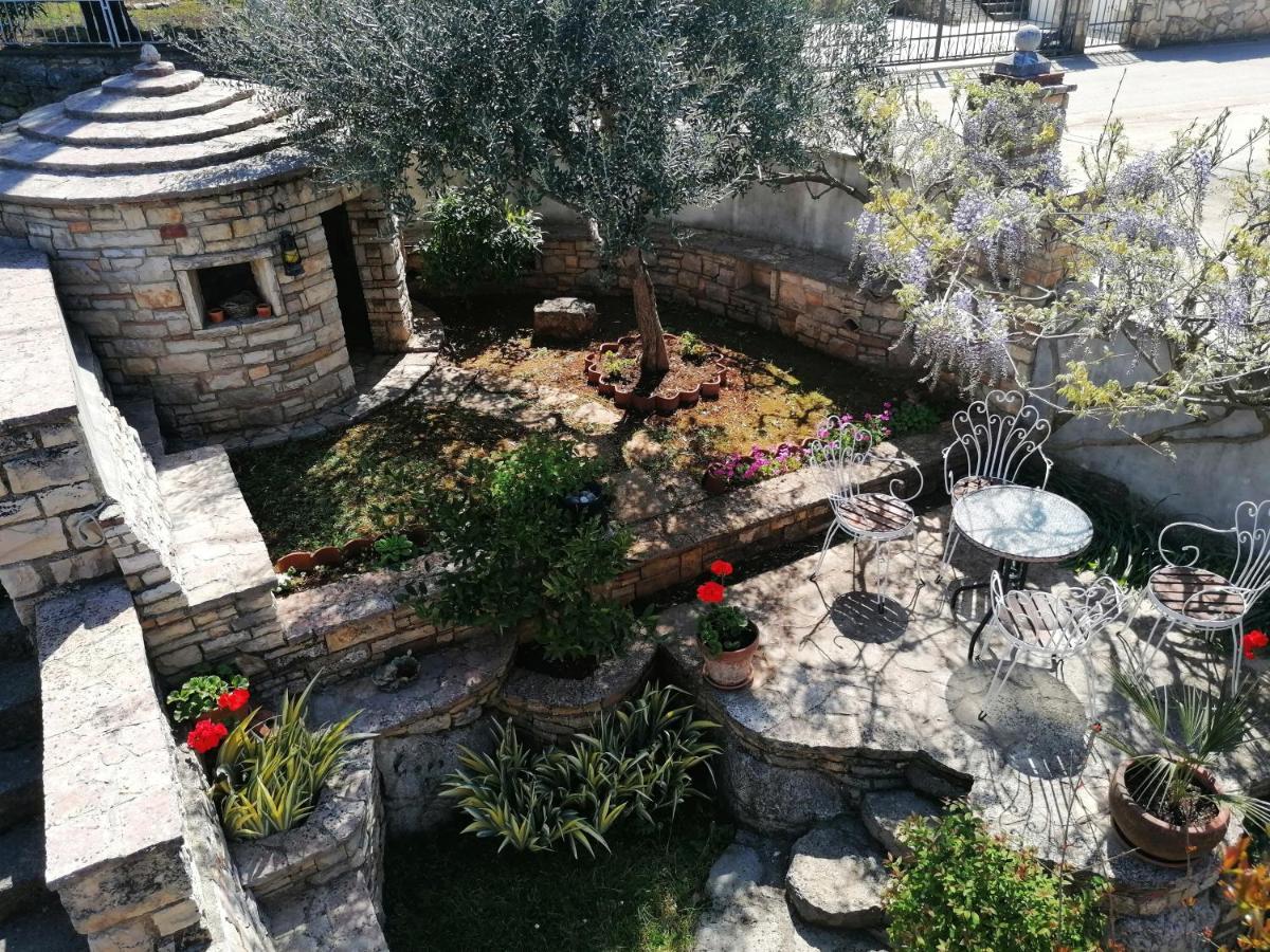 Nice Apartment Montepozzo With Private Garden Ровинь Экстерьер фото